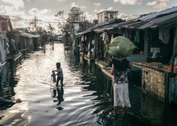 Vista general del centro de la ciudad de Toamasina inundado tras el paso del ciclón tropical Gezani. Foto: AFP