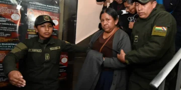 La exministra Nemecia Achacollo tras su aprehensión en 2016. (Foto: Archivo)