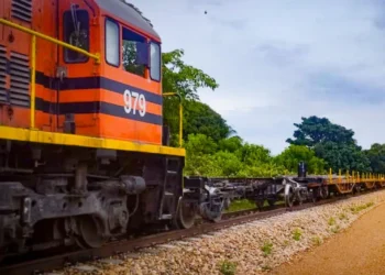 El tren de carga está listo para iniciar operaciones. Foto: Ministerio de Obras Públicas.