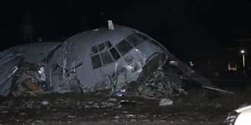El avión siniestrado de la FAB en El Alto. (Foto: APG)