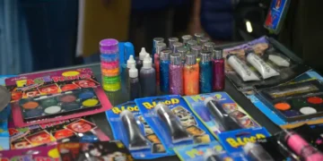 La Alcaldía de La Paz advirtió sobre el peligro en productos chinos que son ofrecidos en mercados. FOTO: GAMLP