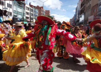 La entrada de Carnaval en El Alto. FOTO: GAMEA