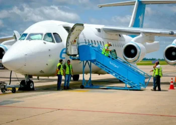 Referencial. Un avión de Ecojet.
Foto: Ministerio de Obras Públicas.