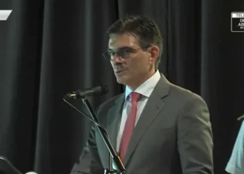 Paz Pereira en una cumbre económica en Tarija. Foto: Captura BTv.