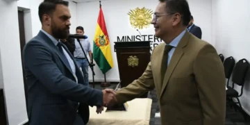 El exministro Eduardo del Castillo y el exviceministro Jhonny Aguilera. (Foto: APG)