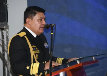 El comandante general de la Armada Boliviana, contralmirante Ernesto Alfaro. (Foto: Defensa)