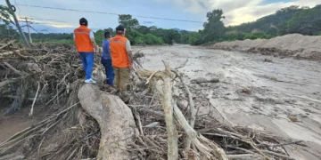 Desborde del río Grande (Guapay) en la comunidad de Abapó. (Foto: Defensa Civil)