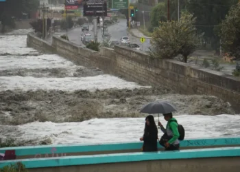 Este martes se registró una torrencial lluvia en el municipio de La Paz. FOTO: APG