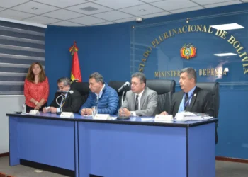 El ministro de Defensa, Marcelo Salinas, participa de la rendición de cuentas pública. (Foto: Min. de Defensa)