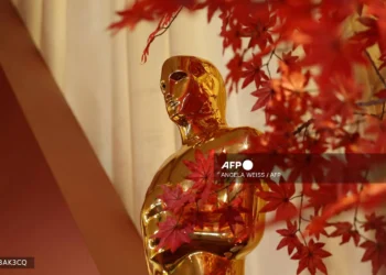 Se puede ver una estatuilla del Oscar antes de la 98ª edición de los Premios de la Academia en el Dolby Theatre de Hollywood. (Foto: AFP)