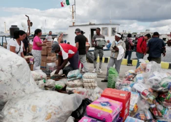 Un barco del convoy Nuestra América llevó ayuda humanitaria a La Habana