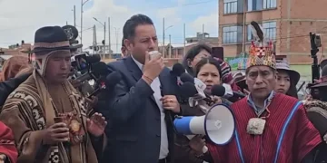 El vicepresidente Edmand Lara participa de un evento en la ciudad de El Alto.