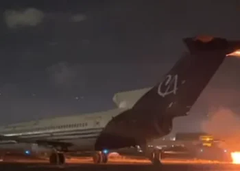 Simulacro de accidente aéreo en el aeropuerto de Cochabamba.