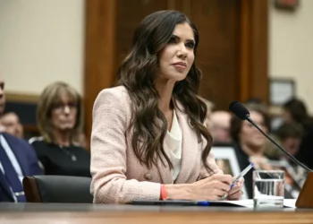 Kristi Noem durante una comparecencia ante el Congreso de EEUU