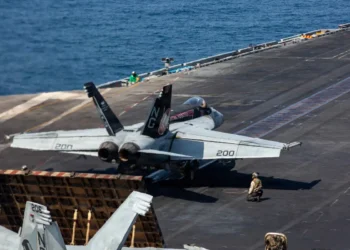 El Pentágono aseguró que el portaviones USS Abraham Lincoln está operando normalmente