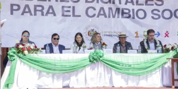 Lilian Peraza, Emilio Von Bergen, Beatriz García, María Elena Urquidi, Fidel Ramos y Enrique Herrera.