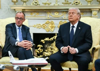 El canciller alemán junto a Trump en el salón oval