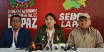 Autoridades del Sedes La Paz en conferencia de prensa. FOTO: Sedes