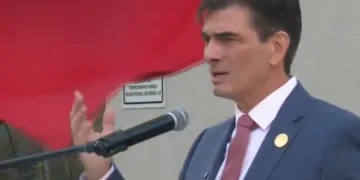 EL presidente Rodrigo Paz llega a la comuna de Macul Chile.