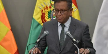 El ministro de Gobierno, Marco Antonio Oviedo, brinda una conferencia de prensa (Foto: APG)