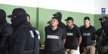 Parte de los extranjeros detenidos y vinculados a Sebastián Marset. (Foto: APG)
