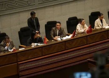 El vicepresidente, Edmand Lara, en la Asamblea. Foto Archivo