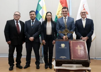 Acto de posesión de la nueva autoridad de YPFB. Foto: Dircom