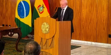 El presidente de Brasil, Luiz Inácio Lula da Silva, brinda una conferencia. (Foto: Dircom Bolivia)