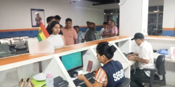 Las oficinas del Segip de todo el país atenderán el sábado de 07.00 a 15.00. FOTO: Segip