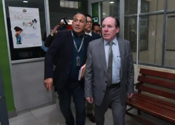 David Espinoza a su arribo a la Fiscalía de la ciudad de El Alto. Foto: APG
