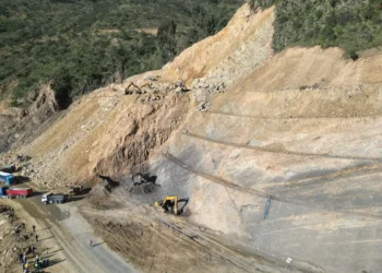 Trabajos en la carretera Cochabamba-Oruro. Foto: ABC