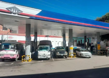 Comercialización de combustibles en la ciudad de Potosí. Foto: Prensa YPFB