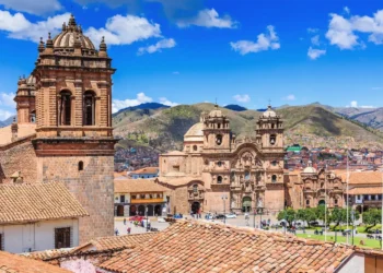 Vista panorámica de la ciudad turística de Cusco, Perú. Foto: Trexperienceperu