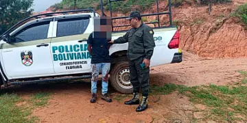 La Policía aprehende al joven de 22 años. (Foto: Fiscalía)