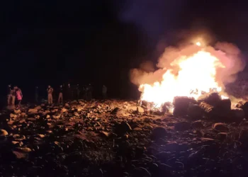 Incinerado de mercancía tras el operativo. Foto: Aduana Nacional