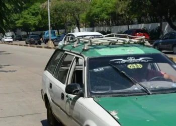 taxi_radio.jpg