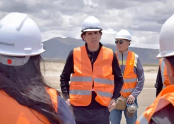 El ministro Mauricio Zamora durante una inspección. Foto: Min. Obras Públicas