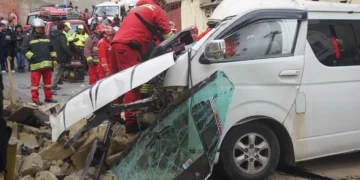 Un accidente de tránsito ocurrido en una zona de la ciudad de La Paz. FOTO: APG