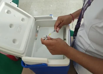 La Alcaldía de Cochabamba advierte poca afluencia de personas a puntos de vacunación contra la influenza. FOTO: RRSS