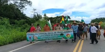 Marcha campesina se dirige a La Paz. Foto: RRSS
