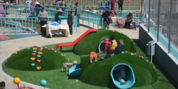 La Paz inaugura el "Barrio de Mil Colores"
Foto ANUM