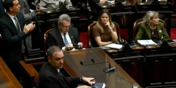 Manuel Adorni realizó u8na exposición en el Congreso/AFP