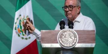 El gobernador de Sinaloa, Rubén Rocha Moya , fue acusado de narcotráfico por EEUU/AFP