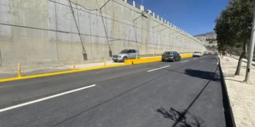La avenida Costanera fue habilitada al tráfico vehicular. FOTO: GAMLP
