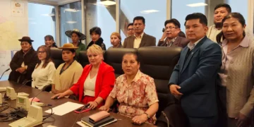 Parlamentarios del PDC en conferencia de prensa. Foto: APG.