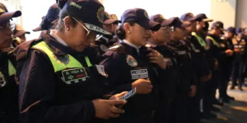 115 guardias municipales en la capacitación en el manejo de esta herramienta tecnológica. 
Foto: GAMLP