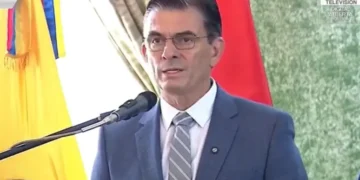 El presidente Rodrigo Paz en acto de clausura en la Anapol. Foto: Captura.