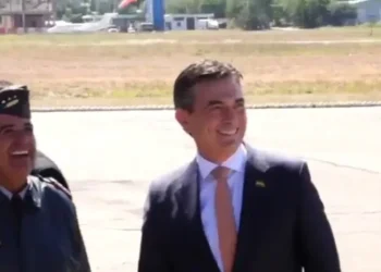 El presidente Rodrigo Paz llega a Tarija. Foto: Captura.