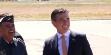 El presidente Rodrigo Paz llega a Tarija. Foto: Captura.