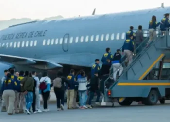 Bolivianos son deportados en Chile. Foto: APG